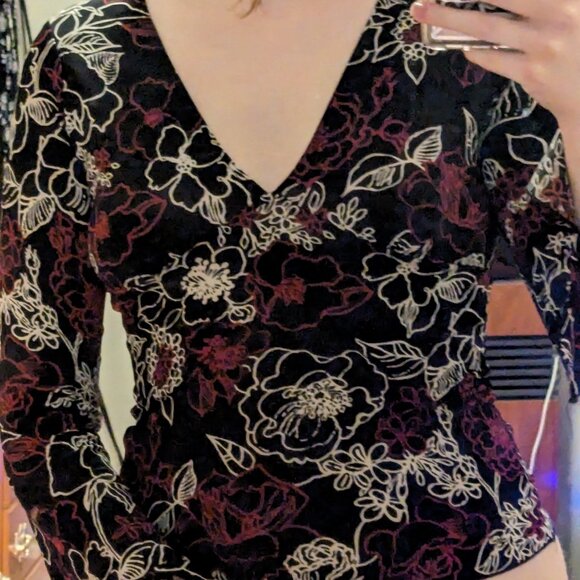 Mesh Longleeve shirt | Floral Longleeve Deep V Neck Sweater Top Size M - Picture 2 of 2